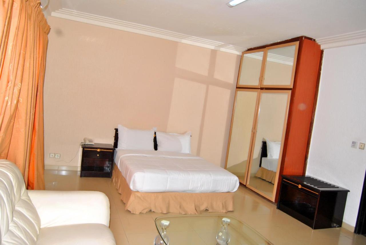 Riviera Hotel Benin Cotonou Eksteriør billede