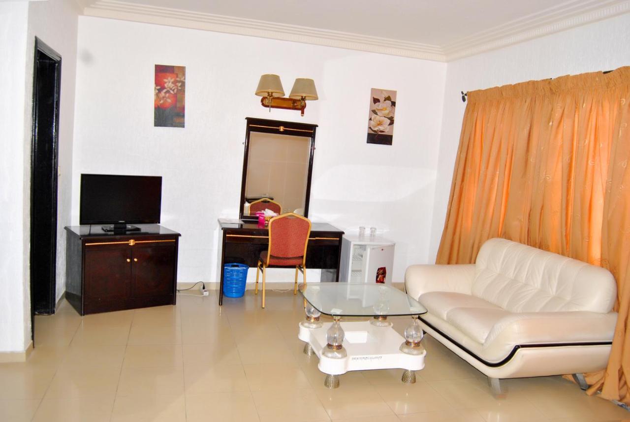Riviera Hotel Benin Cotonou Eksteriør billede